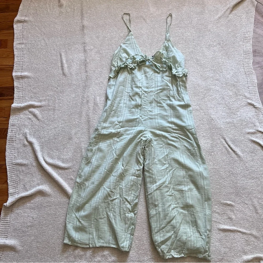 ASOS Design Mint Green Ruffle Jumpsuit - Picture 4 of 6
